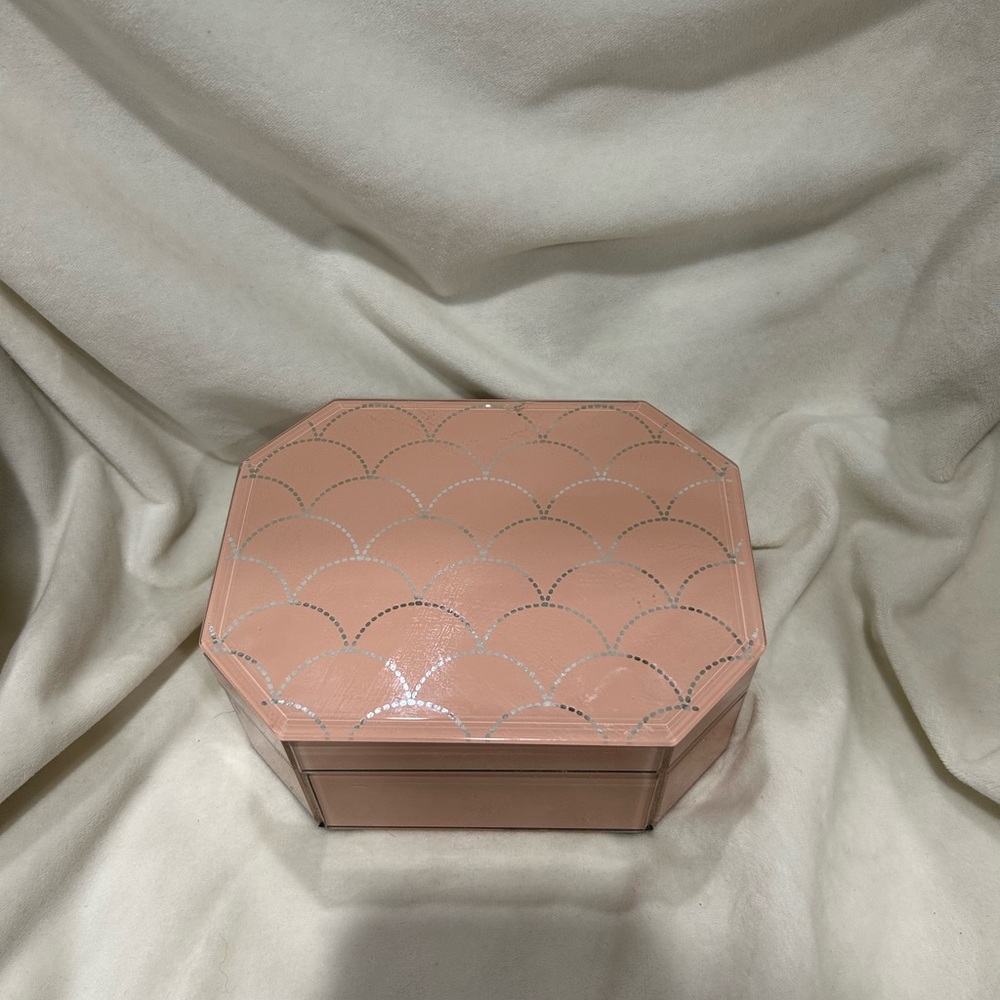Jewelry Box - Picture 2 of 3